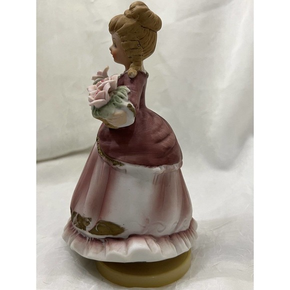 Vintage Giftcraft Ceramic Working Music Box Figurine, Purple/Pink Dress - Picture 4 of 13